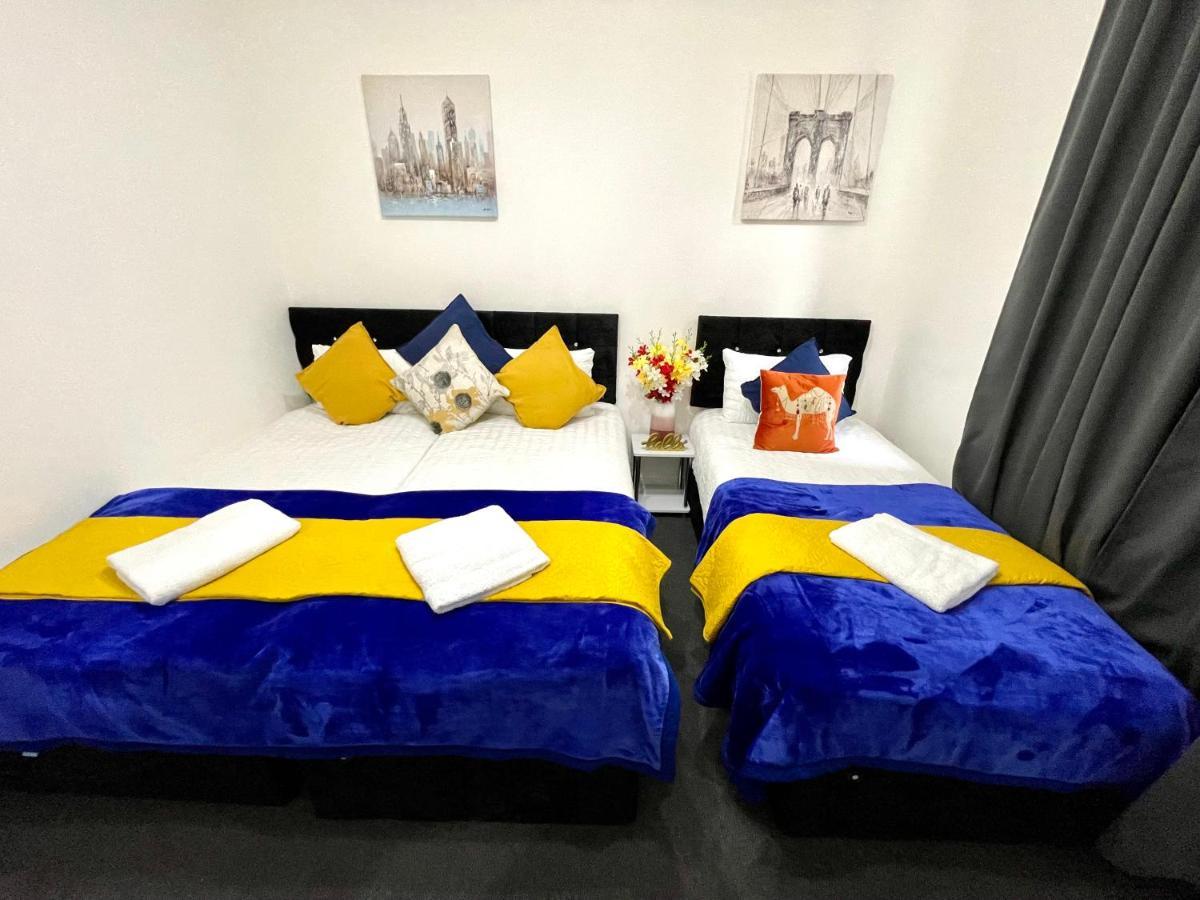 4 Bedrooms House, 3 Bathrooms , Separate Reception, Full Kitchen, Garden, Parking Λονδίνο Εξωτερικό φωτογραφία