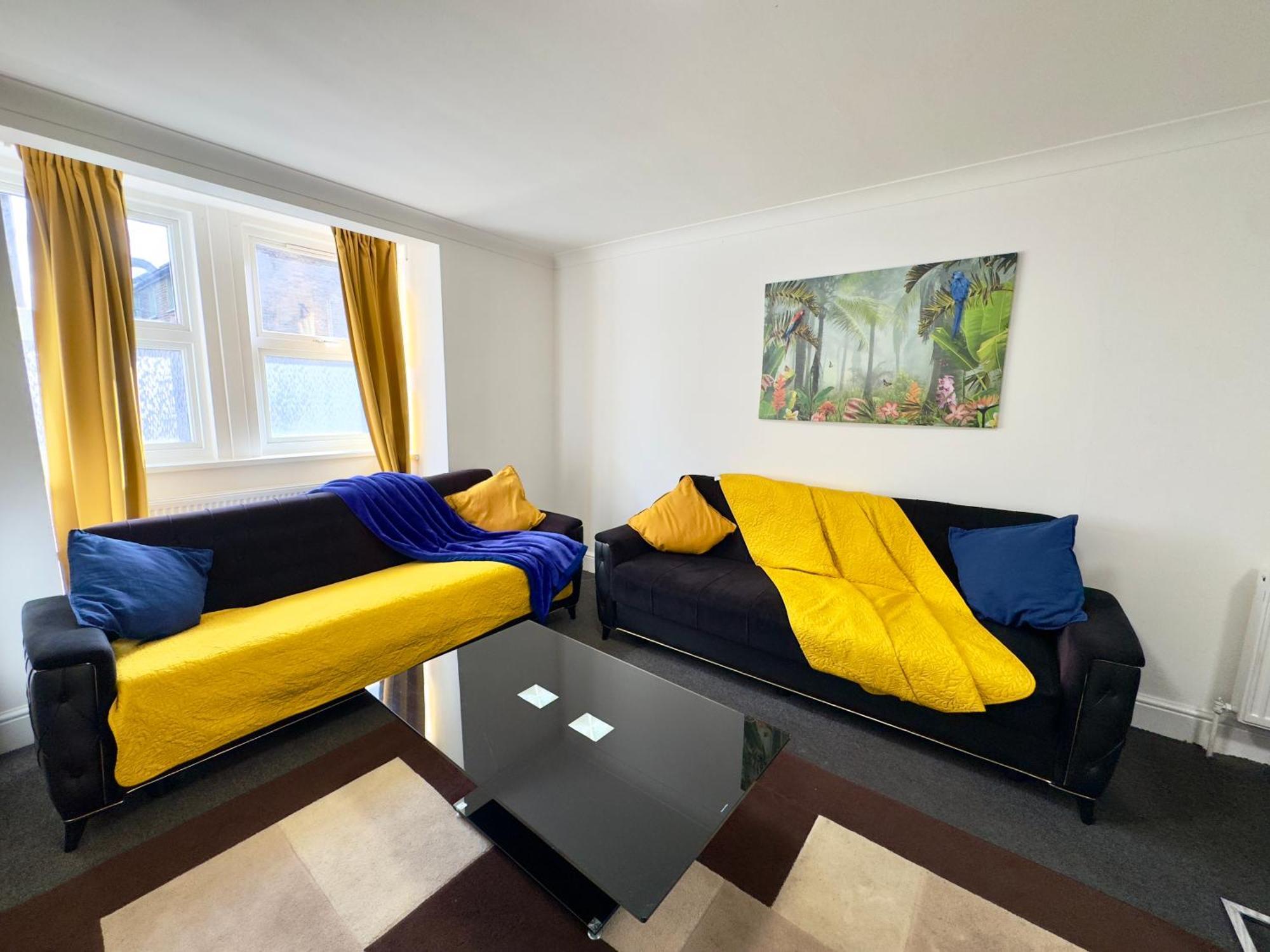 4 Bedrooms House, 3 Bathrooms , Separate Reception, Full Kitchen, Garden, Parking Λονδίνο Εξωτερικό φωτογραφία